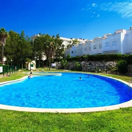Domuum Holidays - Cumbres Family Salou