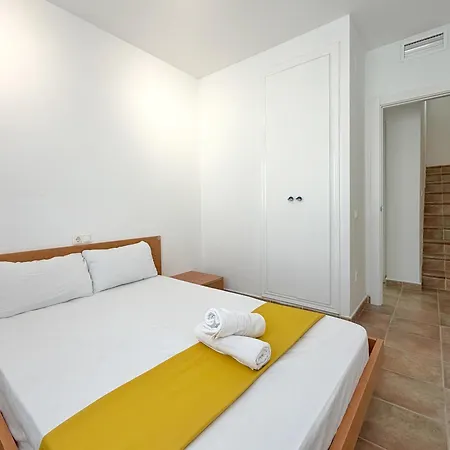 Domuum Holidays - Cumbres Family Salou