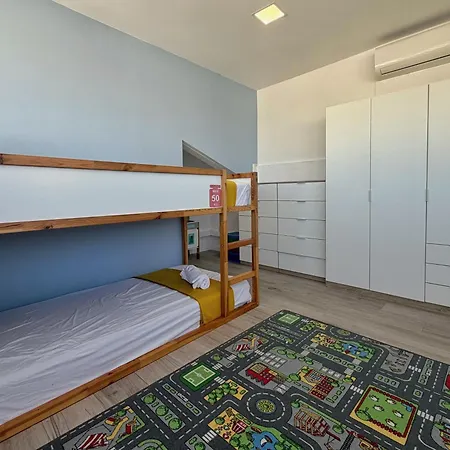 Domuum Holidays - Cumbres Family * Salou