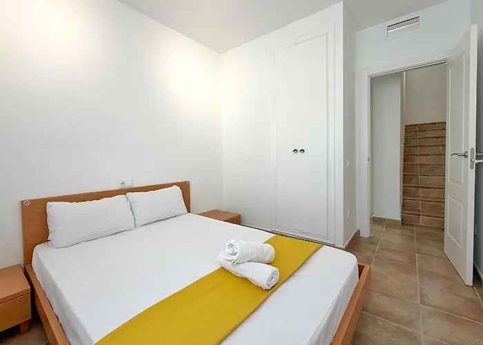 Domuum Holidays - Cumbres Family Salou